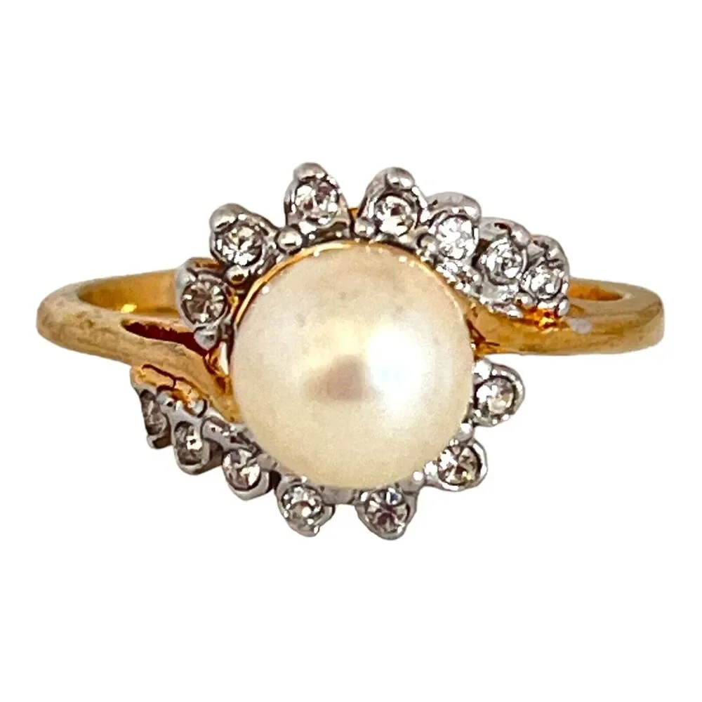 Vintage 1980s ESPO Joseph Esposito Pearl Halo Ring Crystal Accent Gold Tone - 5Z